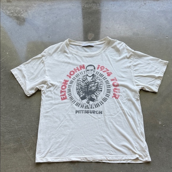 Daydreamer Elton John Pittsburg Boyfriend Tee - Picture 3 of 13
